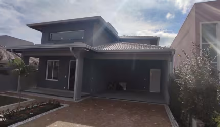 Casa Condomínio Venda em Valinhos SP 223m² constr, R$ 1.375.000,00 3 suites, Estuda Permutas e Aceita Financiamento