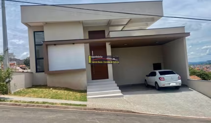 Casa em Condomínio a Venda em Valinhos / SP. - Piscina - 3 Dorms. 4 Vagas - 244m² AC - R$ 1.400.000,00. 