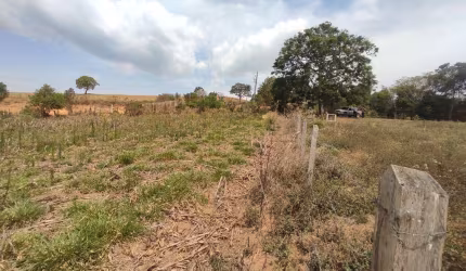 Terreno à Venda no Sul de Minas - Munhoz MG com 2.000m² R$ 80.000,00