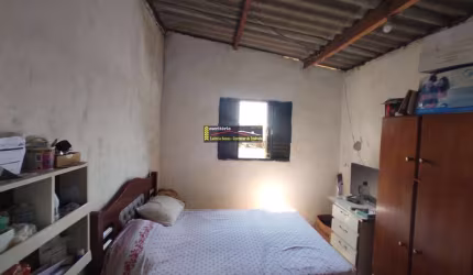 Chácara no sul de Minas, Munhoz MG com 7.000m² terreno, 100m² casa típica de roça, fogão a lenha - R$ 300.000,00