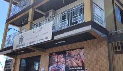 Prédio à venda na Rua Álvaro Medeiros Santiago, 1639, Areias, São José por R$ 1.499.000