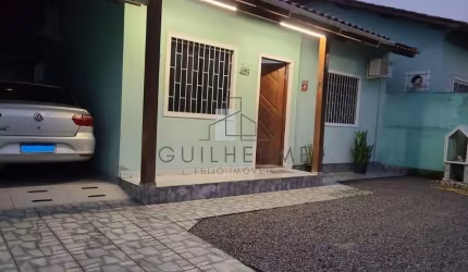 Casa com 3 quartos à venda na Rua Santa Maria, 425, São Sebastião, Palhoça por R$ 529.000