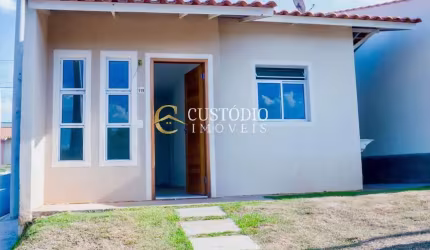 Venda de Casa em Condomínio: 2 Quartos, 2 Salas, 1 Banheiro, 2 Vagas - Sorocaba-SP, Bairro Cajuru do Sul - 48m².