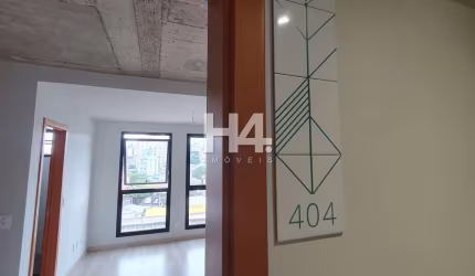 Apartamento à venda na Rua Trajano Reis, São Francisco, Curitiba, 24 m2 por R$ 347.000