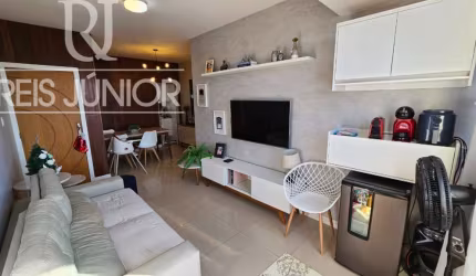 AMPLO E DECORADO APARTAMENTO 2/4 COM DEPENDÊNCIAS EM MATATU.