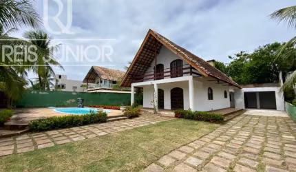 Pirui-Arembepe,  5/4, piscina, a 50 m da Praia.