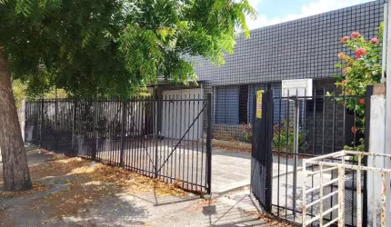 Imóvel para venda possui 200 metros quadrados com 5 quartos em Bairro Novo - Olinda - PE