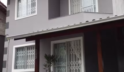 LINDO SOBRADO À VENDA NO PARANAGUAMIRIM - JOINVILLE sc
