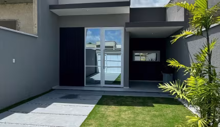 Casa plana em rua privativa no Eusébio