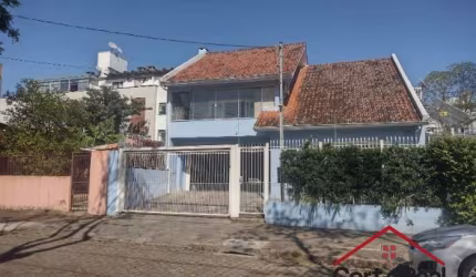 Casa com 3 quartos à venda na Rua São Francisco, 1139, Santana, Porto Alegre por R$ 1.000.000