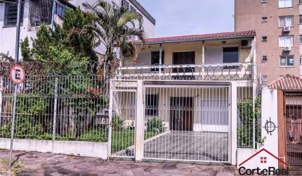Casa com 2 quartos à venda na Avenida Grécia, 539, Passo da Areia, Porto Alegre por R$ 578.400