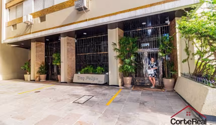 Apartamento com 3 quartos à venda na Rua Duque de Caxias, 1304, Centro Histórico, Porto Alegre por R$ 510.000