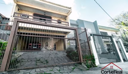 Casa com 3 quartos à venda na Rua Doutor Eduardo Chartier, 275, Passo da Areia, Porto Alegre por R$ 819.000