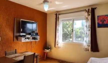 Apartamento com 3 quartos à venda na Rua Intendente Alfredo Azevedo, 426, Glória, Porto Alegre por R$ 200.000