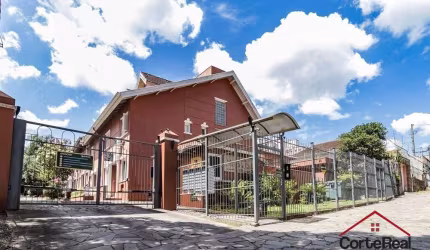 Casa com 3 quartos à venda na Avenida Arnaldo Bohrer, 184, Teresópolis, Porto Alegre por R$ 580.000