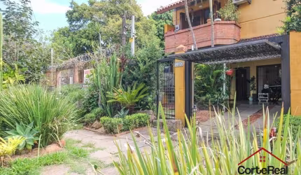Casa com 3 quartos à venda na Rua Mura, 120, Espírito Santo, Porto Alegre por R$ 600.000