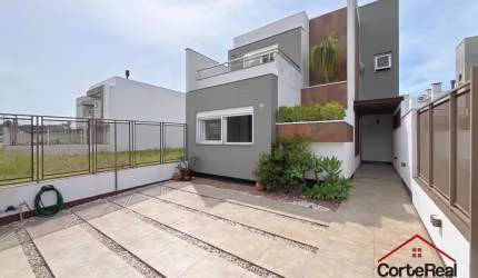 Casa com 3 quartos à venda na Rua Jean Vardaramatos, 135, Hípica, Porto Alegre por R$ 680.000