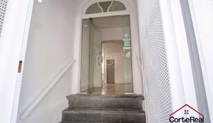 Prédio à venda na Rua Botafogo, 738, Menino Deus, Porto Alegre por R$ 990.000