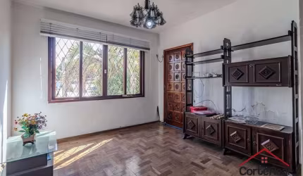 Casa com 6 quartos à venda na Rua Fernando Abbott, 1227, Passo da Areia, Porto Alegre por R$ 698.000