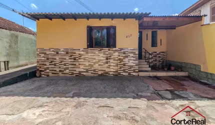 Casa com 3 quartos à venda na 9 de Março, 457, Vila Ipiranga, Porto Alegre por R$ 580.000