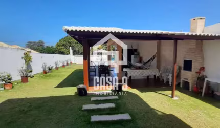 Casa com 04 suítes á venda em Guarajuba Bahia