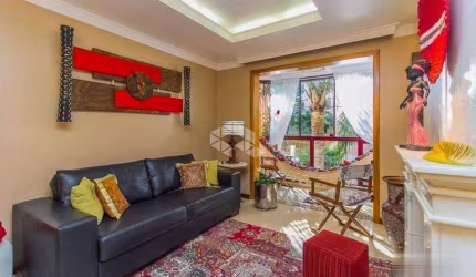 Apartamento garden, semimobiliado, 3 dormitórios, suíte e 2 vagas no Centro de Canoas.