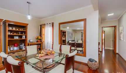 Casa ALTO PADRÃO semimobiliada, 4 dormitórios, piscina, no Centro de Canoas