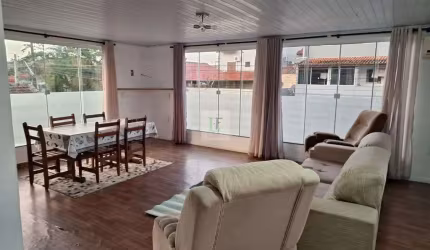 Casa com 4 kitnet em São José ( fazenda Santo antônio)