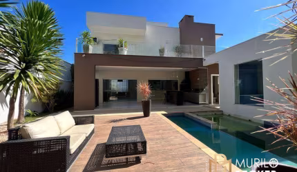 Casa em condomínio com 4 suítes, 352 metros, a venda- URBANOVA