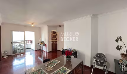 Apartamento com 3 quartos sendo 1 suíte no Edifício Manhattan