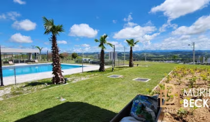 Terreno com 330m2 no Condomínio Terras Alpha