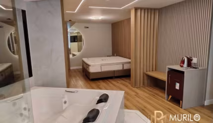 Casa para venda com 5 suítes, Condomínio Jardim do Golf
