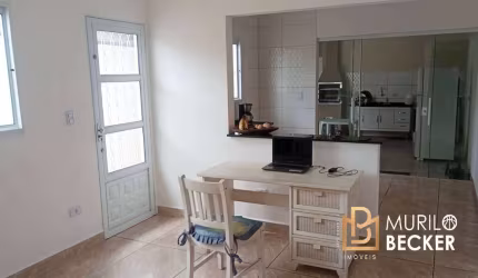 Casa com 2 Quartos e escritório independente no Parque industrial