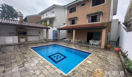 Casa à Venda no Bairro Jardim Esplanada -