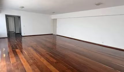 Apartamento para locação 230m² - Centro de São José dos Campos.