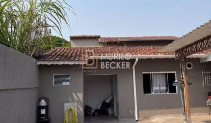 Casa com Ponto comercial a venda 4 quartos - 227m² - Bairro Santana