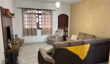 Casa Sobrado a venda - Bairro do Ipê I