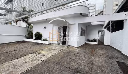 Casa térrea comercial com 5 salas - 329m² - Vila Adyanna