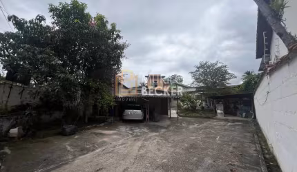 Terreno de esquina à venda 638m² no Bairro Jardim Esplanada 2