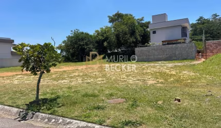 Terreno a venda com 250m² no Residencial Fogaça