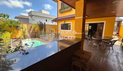 Casa à venda de 180m² 3 quartos no Cond. Altos da Serra - Bairro Urbanova