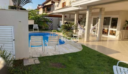 Casa em condomínio 4 quartos, sendo 2 suítes, 253m - BAIRRO URBANOVA