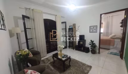 Casa a venda com 2 quartos no Jardim Marcondes em Jacareí