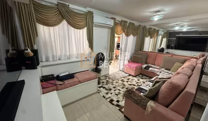 Casa para venda no Condomínio Residence Club