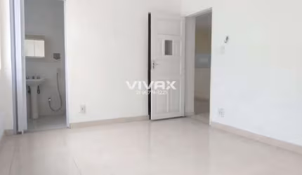 Casa com 3 quartos à venda na Rua Aniba, Cascadura, Rio de Janeiro, 194 m2 por R$ 380.000
