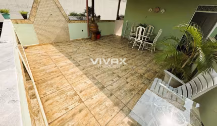 Casa com 3 quartos à venda na Rua Dona Teresa, Engenho de Dentro, Rio de Janeiro, 183 m2 por R$ 580.000