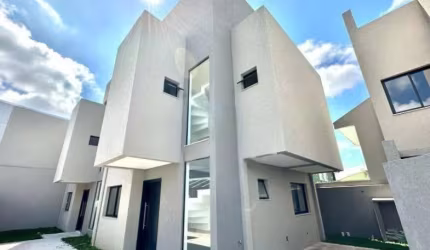 Tríplex a vènda 3 quartos com suíte, Campo cumprido.