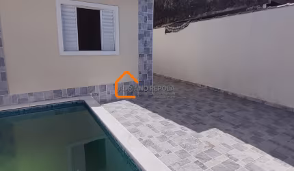 Casa com Piscina