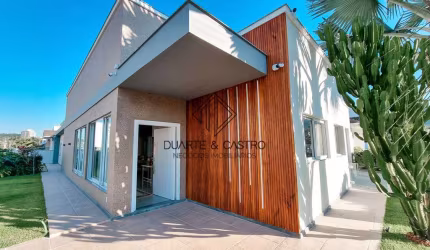 Casa Térrea com 4 dormitórios a 750 metros do Passeio Pedra Branca