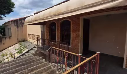 Casa para Venda em Valinhos, Vila Progresso, 2 dormitórios, 2 banheiros, 2 vagas